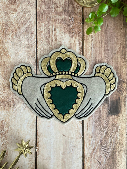 Claddagh - Patch mural