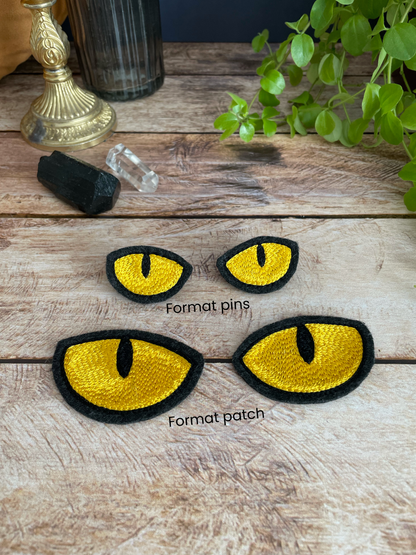 Yeux de chat - Pins